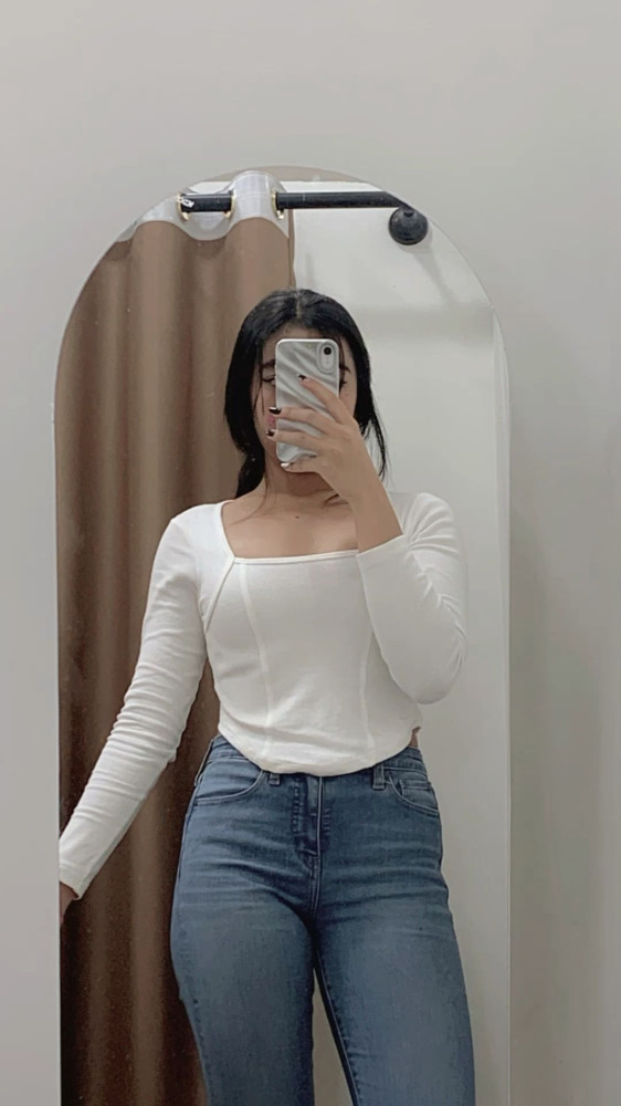 Luxury Hotel Escorts in Jaipur | 5-Star Companions | 24/7 Discreet Service Thumbnail 5