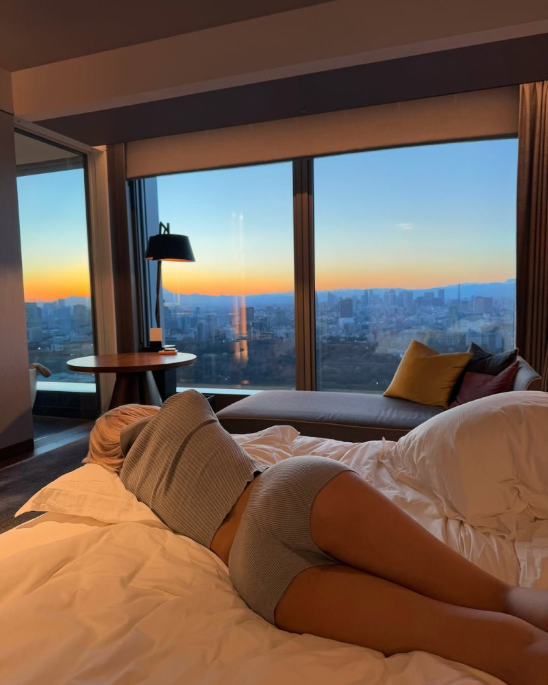 Exotic Russian beauty providing high-class companionship and unforgettable . Thumbnail 4